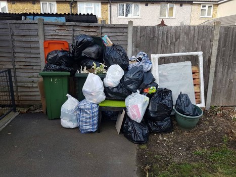 South London flat clearance team in action